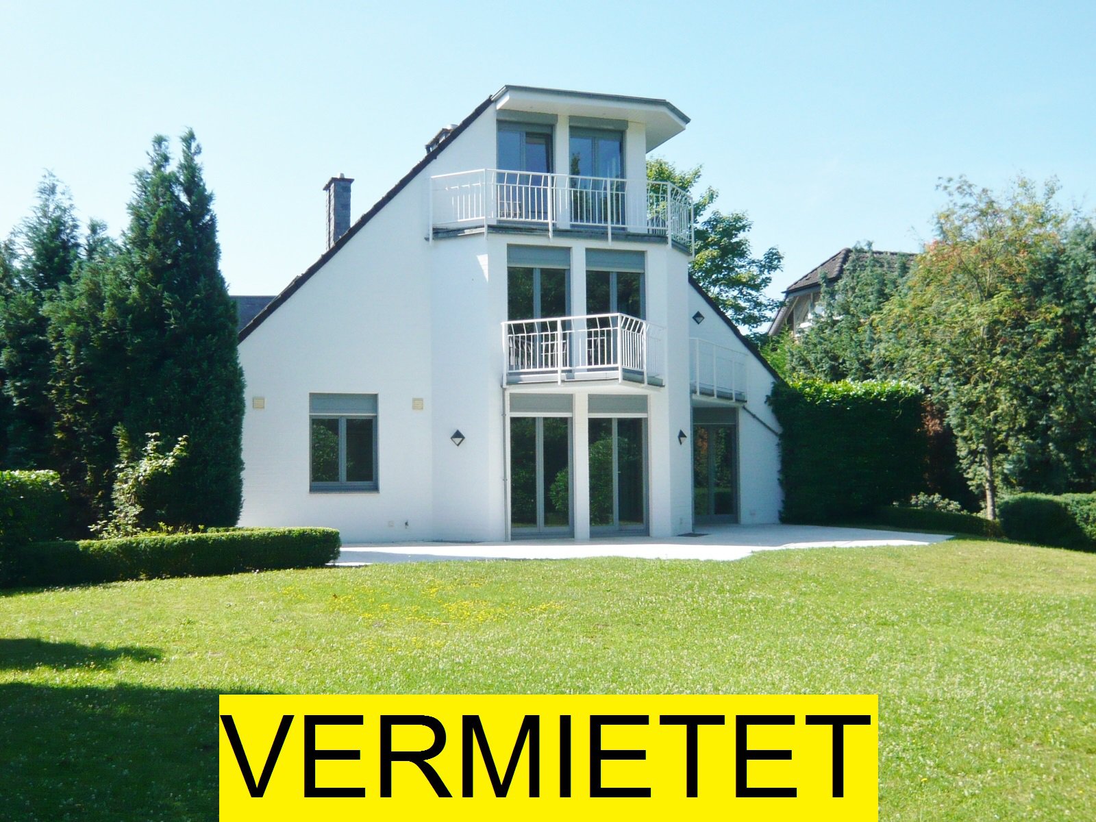 Foto Haush�lfte in Villenlage von B�derich vermietet: