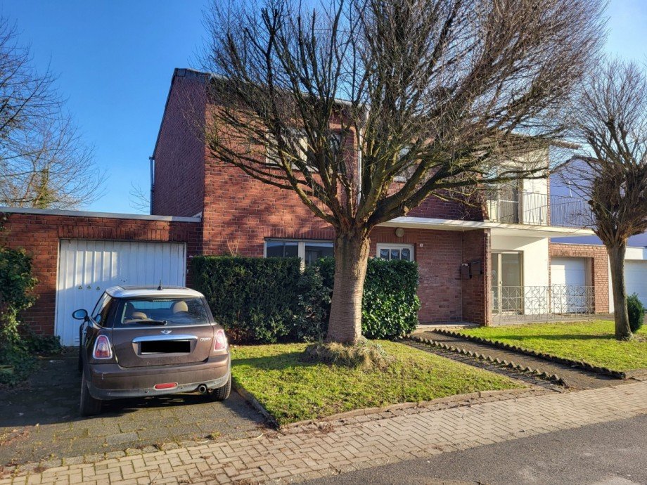 Hausansicht 3 Zweifamilienhaus Rommerskirchen/Anstel