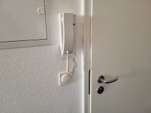 Gegensprechanlage WOHNUNG MIT WINTERGARTEN UND EINBAUK�CHE IN DER NEUSSER-BOLSSIEDLUNG ZU VERMIETEN...