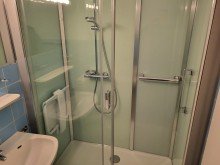 Bad Ansicht 2 2-ZIMMER-WOHNUNG MIT LOGGIA UND TIEFGARAGENPLATZ IN MEERBUSCH-B�DERICH ZU VERKAUFEN...