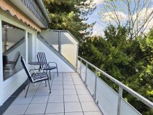 Balkon links ELEGANTE DACHGESCHOSS-WOHNUNG  MIT EINBAUK�CHE IN RHEINN�HE VON MEERBUSCH-B�DERICH ZU VERKAUFEN...