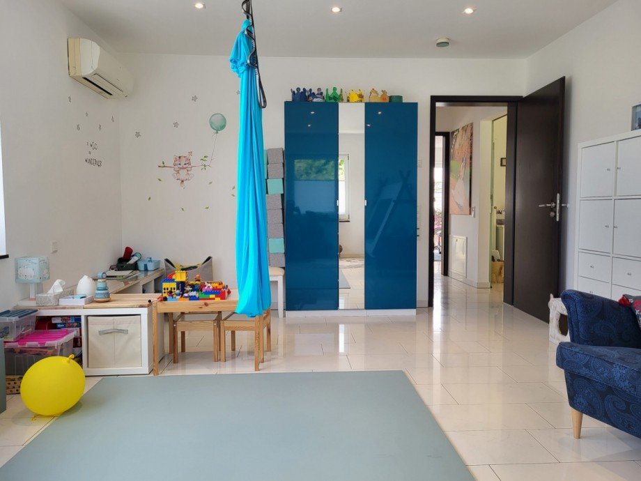 Kind 2 Ansicht 2 Einfamilienhaus Meerbusch/Str�mp