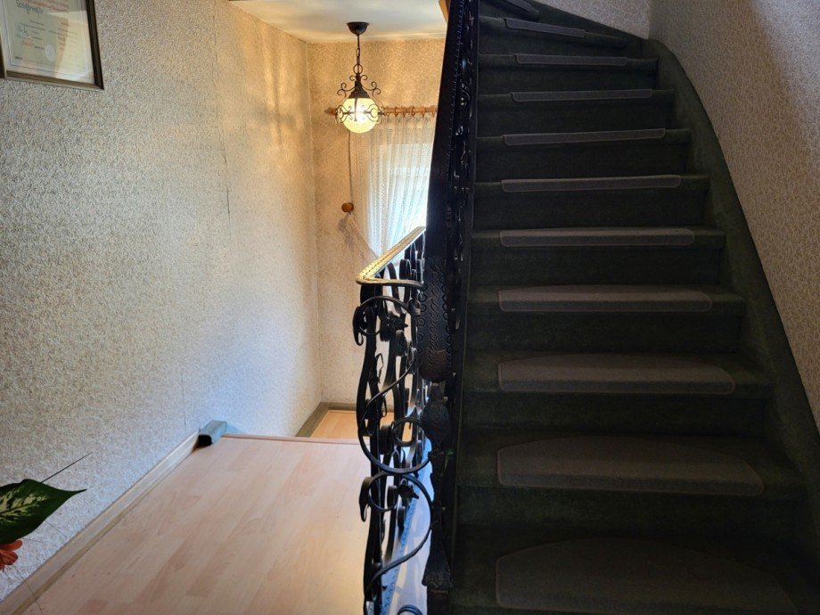 OG Treppe zum DG Doppelhaush�lfte Grevenbroich/Frimmersdorf