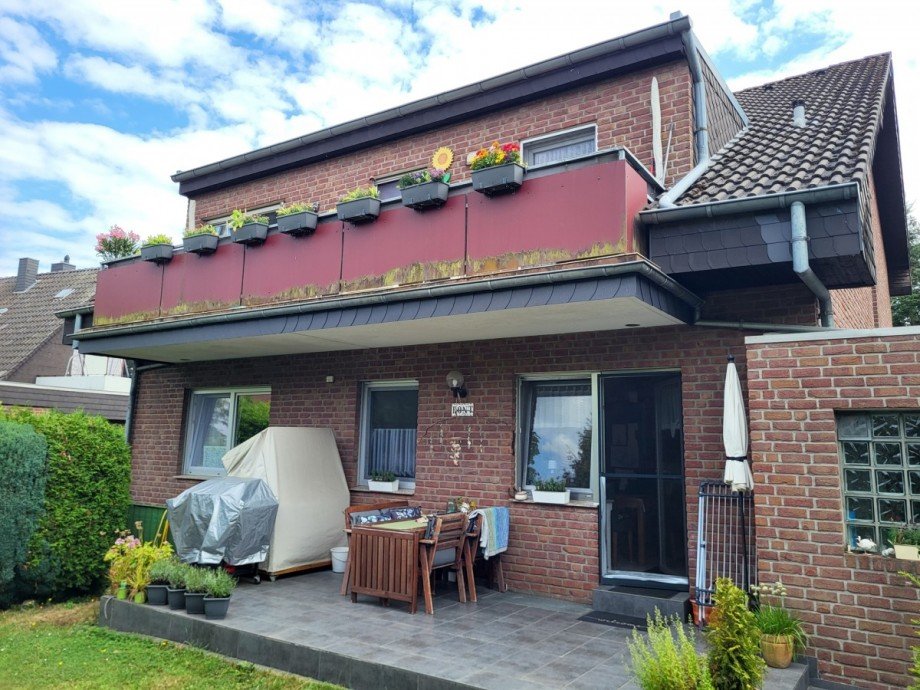 R�ckkansicht Zweifamilienhaus Grevenbroich