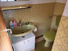 G�ste-WC FREISTEHENDER BUNGALOW MIT KELLER UND 2 GARAGEN IN GREVENBROICH-FRIMMERSDORF ZU VERKAUFEN...