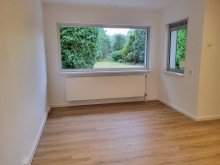Wohnen Ansicht 1 KLEINES EINFAMILIENHAUS MIT GARAGE UND TOLLEM GARTEN IN NEUSS-REUSCHENBERG ZU VERMIETEN...