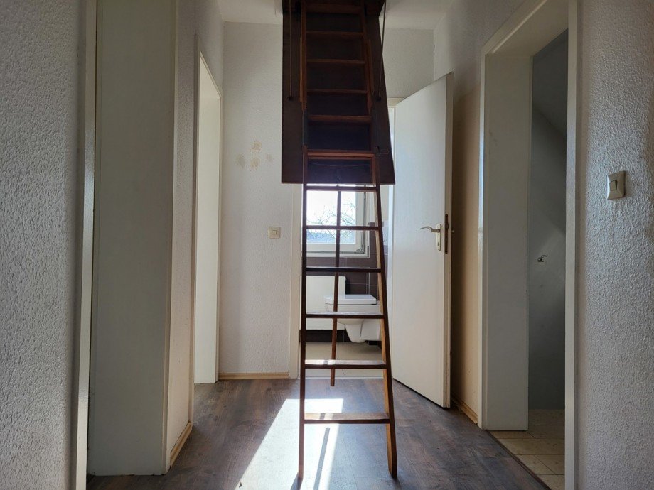 Zugang Spitzboden Einfamilienhaus Meerbusch/B�derich