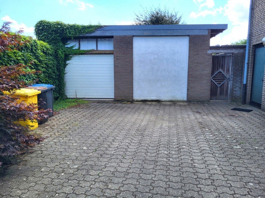 Garage und Lager Zweifamilienhaus Meerbusch/B�singhoven