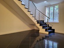Keller Treppe SOLIDES EINFAMILIENHAUS MIT S�DAUSRICHTUNG UND DOPPEL-GARAGE IN ALT-MEERERBUSCH ZU VERKAUFEN...