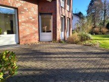 Terrasse FREISTEHENDES 1-2 FAMILIENHAUS MIT DOPPELGARAGE IM KRANKENHAUSVIERTEL IN GREVENBROICH-STADTMITTE...