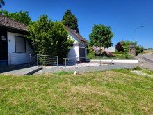Vorgarten FREISTEHENDER BUNGALOW MIT KELLER UND GROSSER GARAGE IN FELDRANDLAGE VON TITZ-AMELN ZU VERKAUFEN...