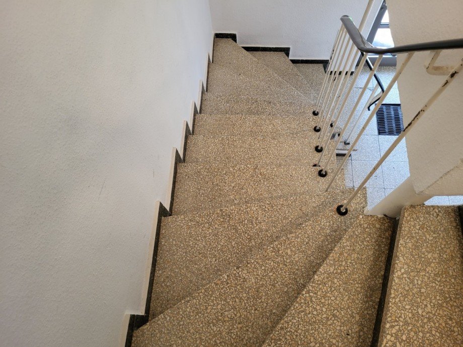 Treppe OG Zweifamilienhaus Rommerskirchen/Anstel