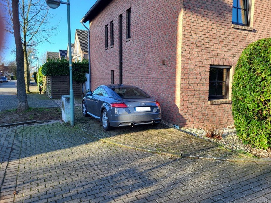 Stellplatz Maisonettewohnung Meerbusch/B�derich