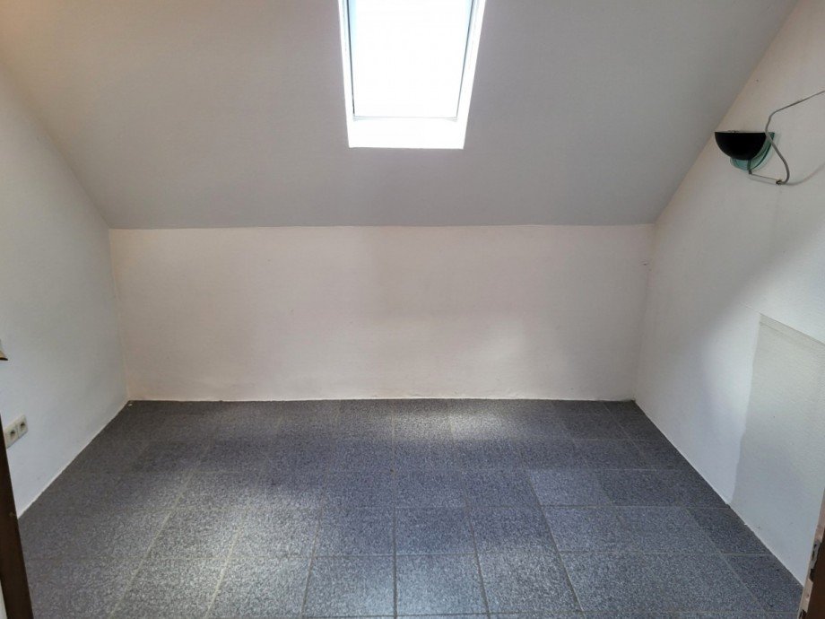 Haupthaus DG Zimmer 1 Zweifamilienhaus Meerbusch/B�singhoven