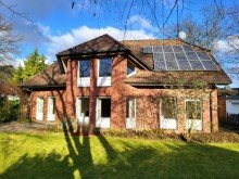 R�ckansicht 1 FREISTEHENDES 1-2 FAMILIENHAUS MIT DOPPELGARAGE IM KRANKENHAUSVIERTEL IN GREVENBROICH-STADTMITTE...