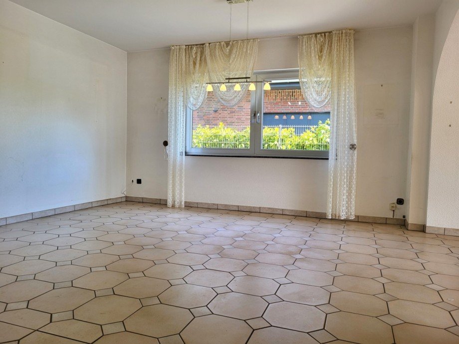 EG Essen Einfamilienhaus Grevenbroich/Kapellen