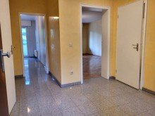 Diele Ansicht 1 BEREITS FREI: WOHNUNG MIT SONNENBALKON UND GARAGE IN ZENTRALER LAGE VON B�DERICH ZU VERKAUFEN...