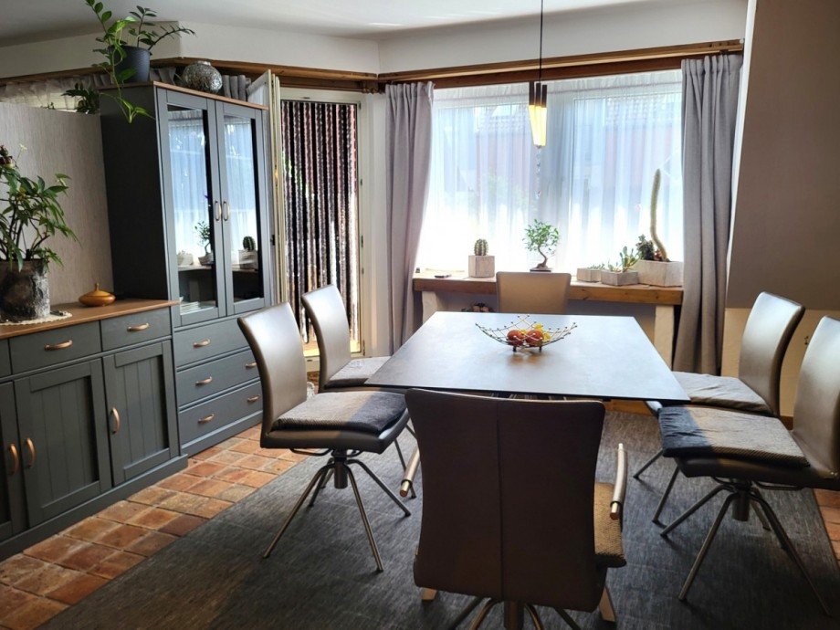 Essen Ansicht 1 Dachgeschosswohnung Grevenbroich