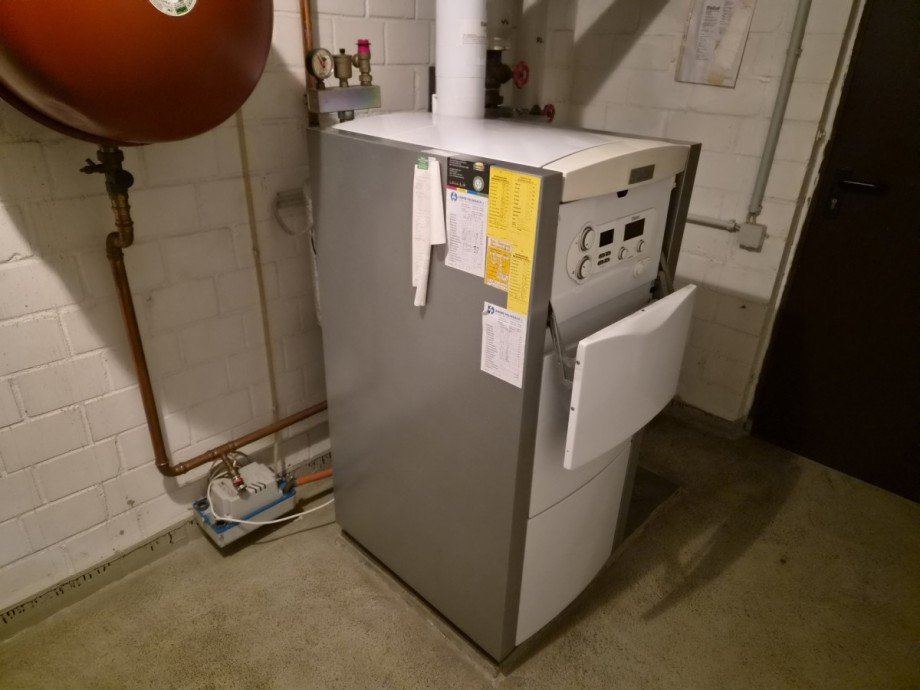Gas-Brennwert-Heizung Dachgeschosswohnung Meerbusch/B�derich