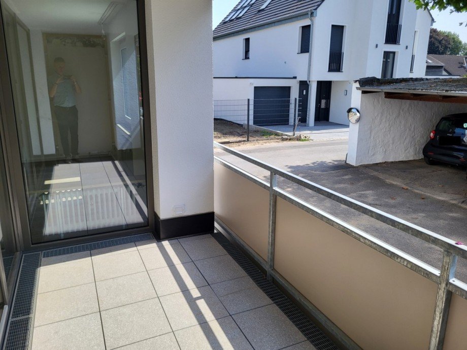 Loggia links Etagenwohnung Meerbusch/Ilverich