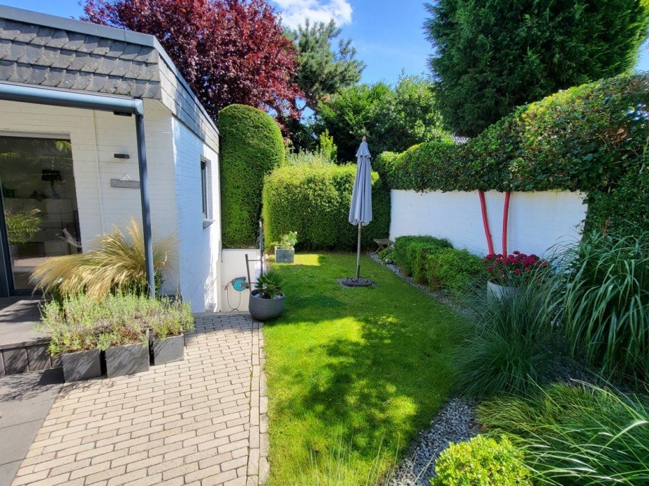 Gartenansicht 6 Bungalow Meerbusch/Str�mp