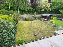 Ausblick Garten DOPPELHAUSH�LFTE MIT GARAGE UND KELLER IN ZENTRALER LAGE VON FRIMMERSDORF ZU VERKAUFEN...