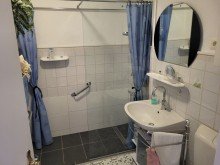 Bad Ansicht 1 3-ZIMMER-WOHNUNG IM ERDGESCHOSS MIT BALKON IN RUHIGER LAGE VON GREVENBROICH-ORKEN ZU VERKAUFEN...