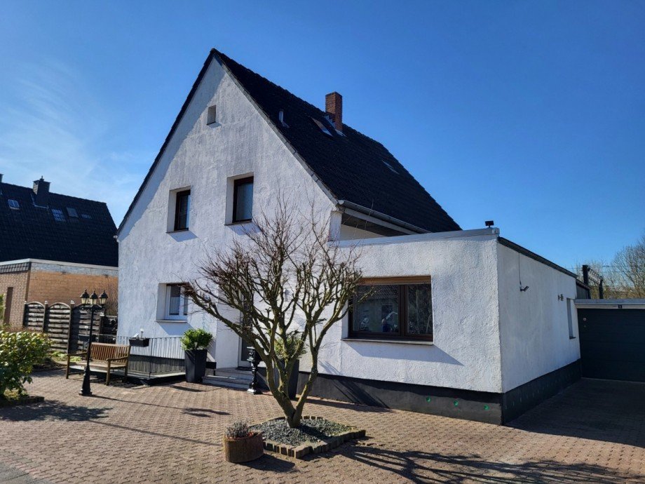 Hausansicht 1 Einfamilienhaus Meerbusch/Osterath