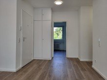 Diele BEREITS FREI: RENOVIERTE WOHNUNG MIT EINBAUK�CHE, BALKON UND GARAGE IN ILVERICH ZU VERMIETEN...