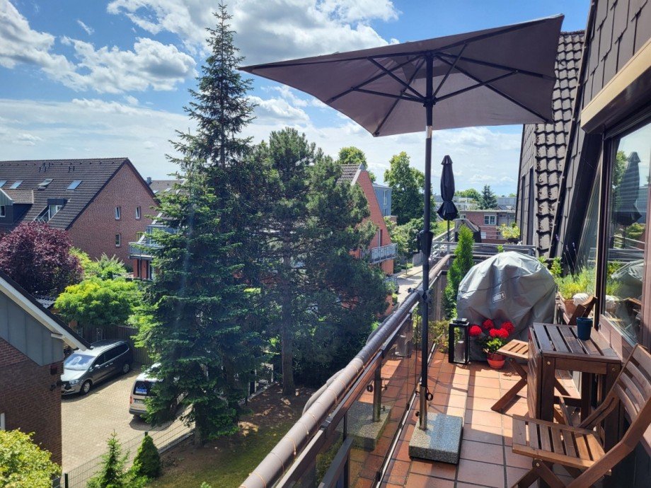 Balkon rechts Dachgeschosswohnung Meerbusch/B�derich
