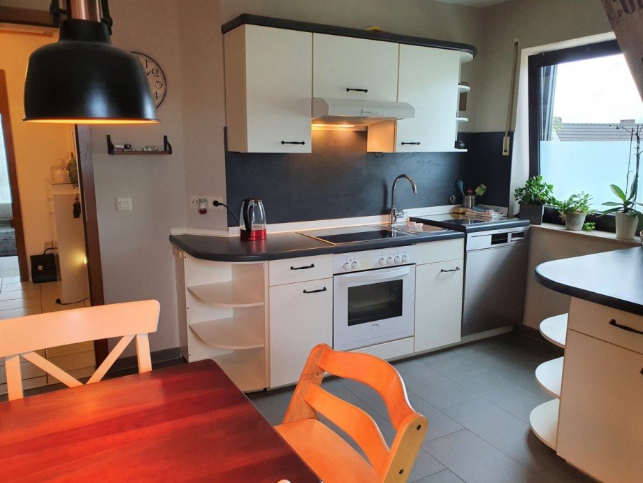K�che Ansicht 1 Dachgeschosswohnung Meerbusch / B�derich
