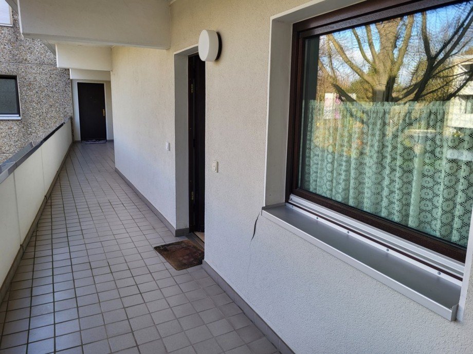 Laubengang Ansicht 1 Etagenwohnung Meerbusch/B�derich