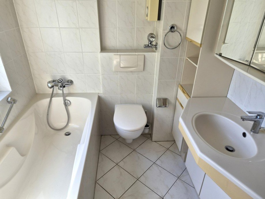 Bad Ansicht 1 Etagenwohnung Hilden