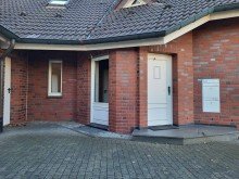 Hauszugang FREISTEHENDES 1-2 FAMILIENHAUS MIT DOPPELGARAGE IM KRANKENHAUSVIERTEL IN GREVENBROICH-STADTMITTE...