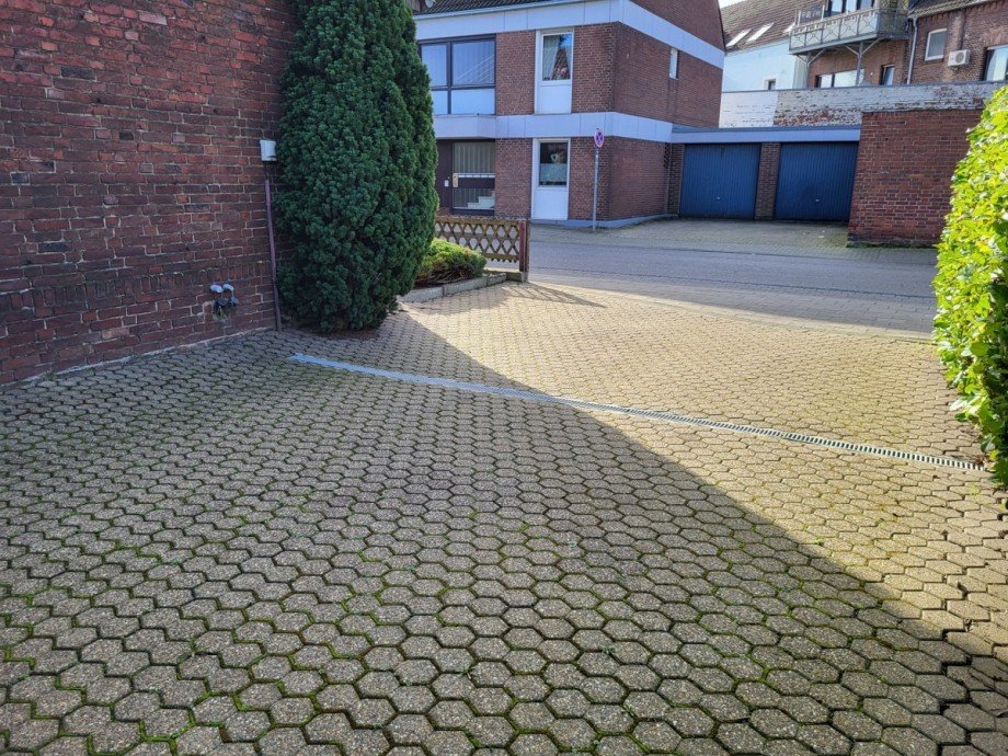 Stellpl�tze Einfamilienhaus Meerbusch/Lank-Latum