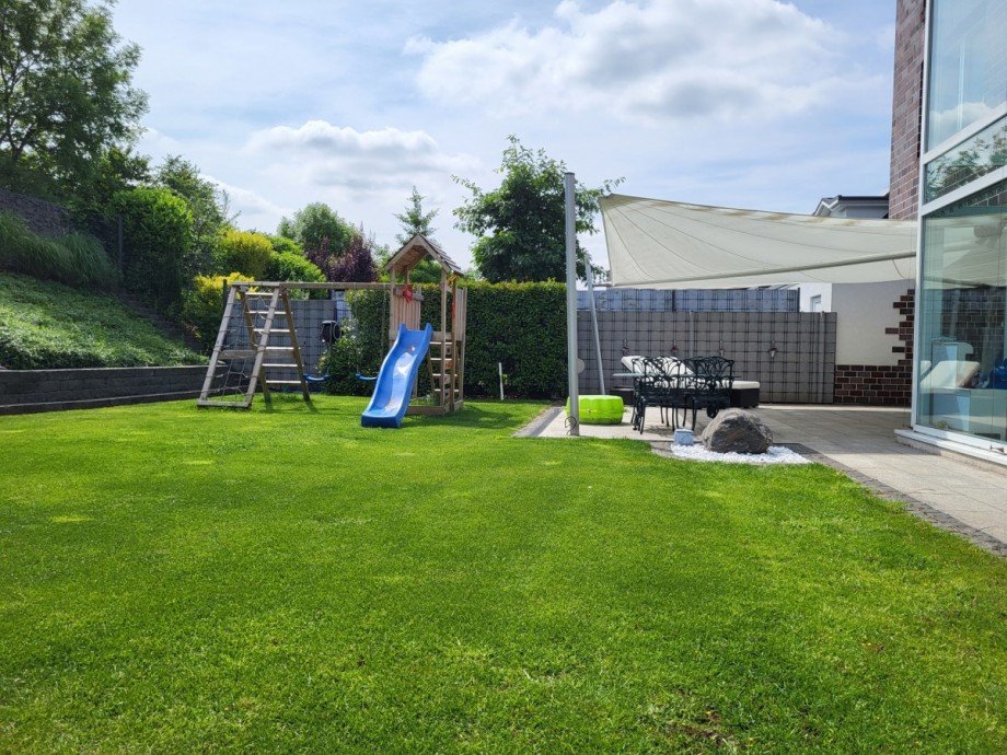 Garten Ansicht 1 Einfamilienhaus Meerbusch/Str�mp