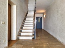 Treppenhaus BEREITS FREI: 2-ZIMMER-WOHNUNG MIT WEITBLICK UND TIEFGARAGENPLATZ IN KAARST-NORD ZU VERKAUFEN...