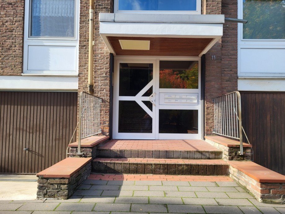 Hauseingang Etagenwohnung Meerbusch/B�derich