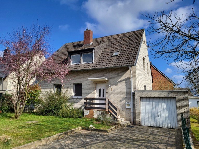 Hausansicht 1 Meerbusch/B�derich Einfamilienhaus FREISTEHENDES EINFAMILIENHAUS MIT POTENZIAL IN MEERBUSCH-B�DERICH ZU VERKAUFEN...