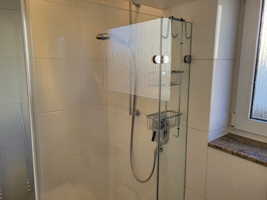 Duschbad Ansicht 2 Etagenwohnung Neuss/Bolssiedlung