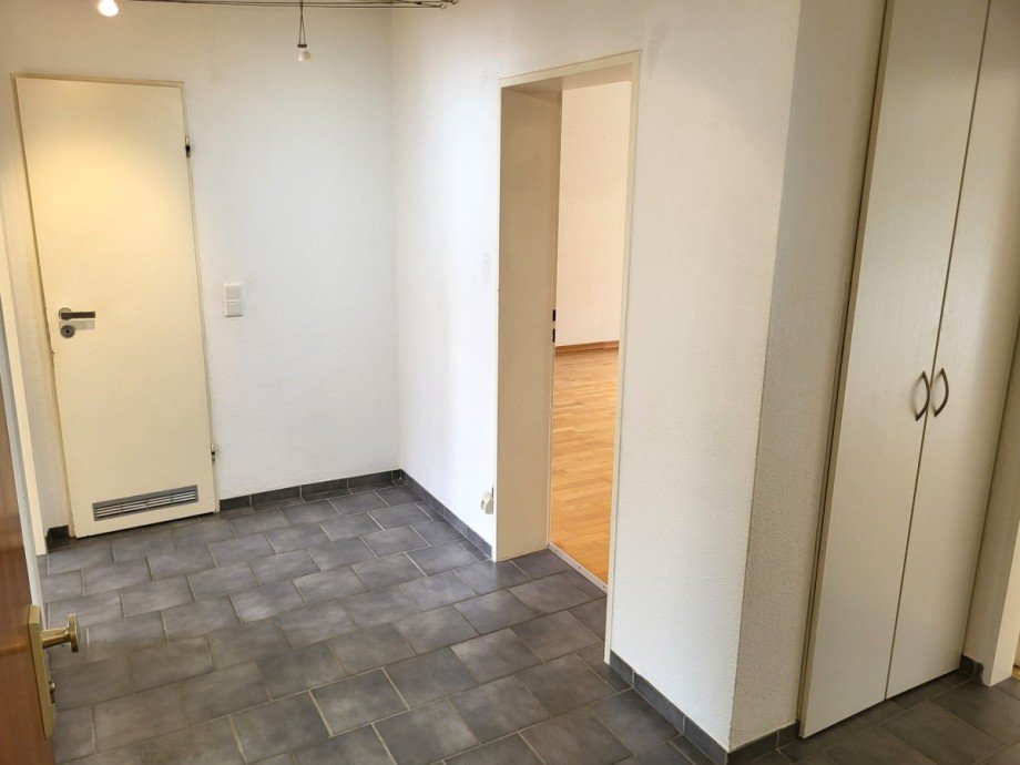 Diele Ansicht 1 Etagenwohnung Meerbusch/Str�mp