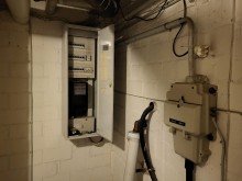 HAR REIHENECKHAUS MIT KELLER, GARAGE UND KLEINEM GARTEN IN D�SSELDORF-HEERDT ZU VERKAUFEN...