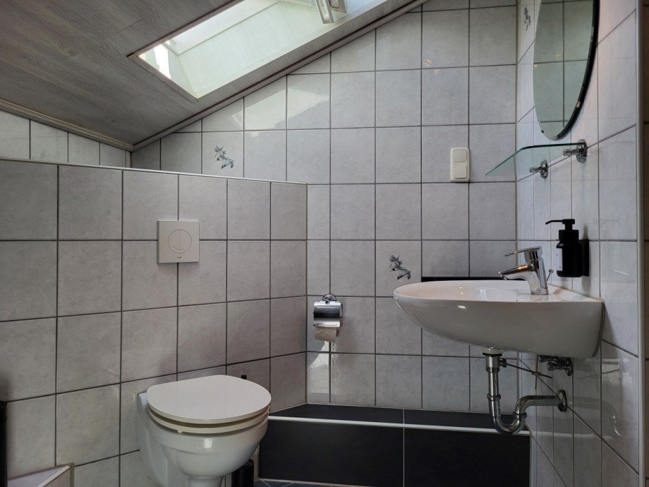 Apartment Bad Ansicht 1 Zweifamilienhaus Meerbusch/B�singhoven