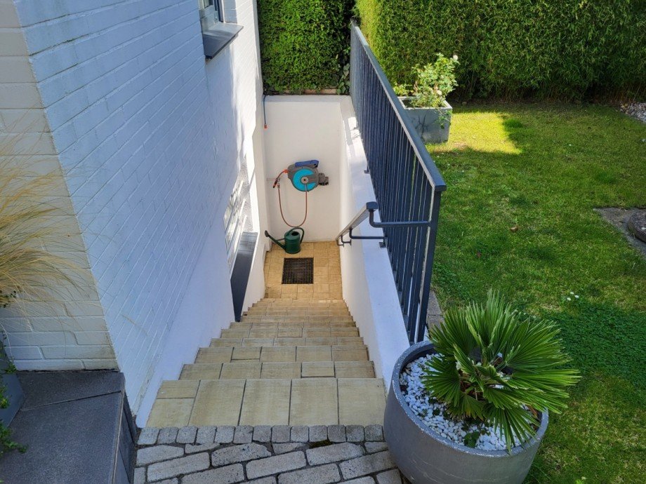Treppe zum Hobbykeller Bungalow Meerbusch/Str�mp