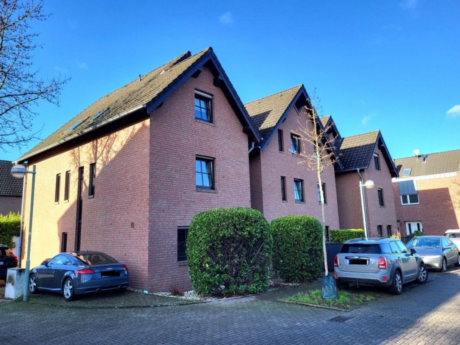 Hausansicht 2 Maisonettewohnung Meerbusch/B�derich