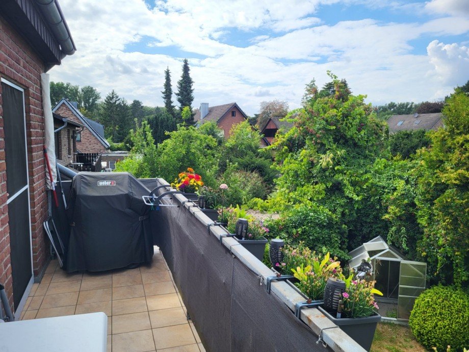 OG Balkon links Zweifamilienhaus Grevenbroich