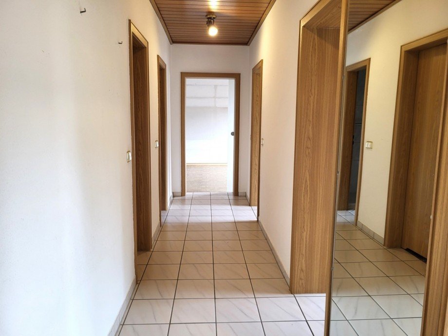 Flur Ansicht 1 Etagenwohnung Essen/Burgaltendorf