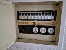Elektro ELEGANTE DACHGESCHOSS-WOHNUNG  MIT EINBAUK�CHE IN RHEINN�HE VON MEERBUSCH-B�DERICH ZU VERKAUFEN...
