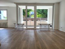 Wohnen-Essen Ansicht 1 BEREITS FREI: RENOVIERTE WOHNUNG MIT EINBAUK�CHE, BALKON UND GARAGE IN ILVERICH ZU VERMIETEN...