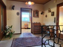 Flur Ansicht 3 FREISTEHENDER BUNGALOW MIT KELLER UND 2 GARAGEN IN GREVENBROICH-FRIMMERSDORF ZU VERKAUFEN...